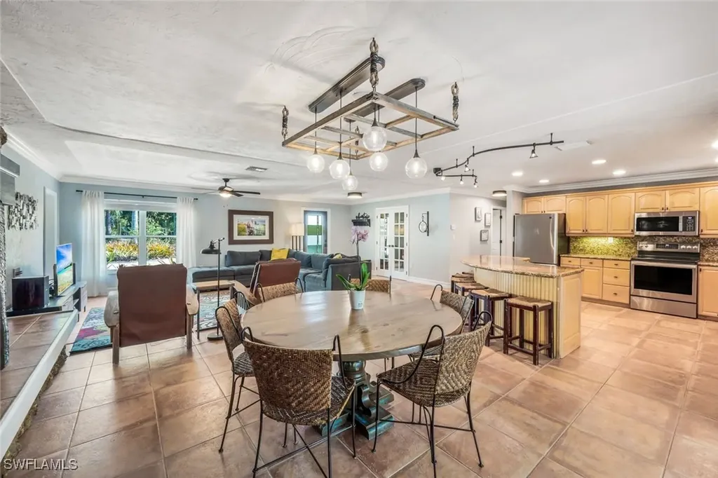 5248 Coral Wood Drive Naples FL 34119