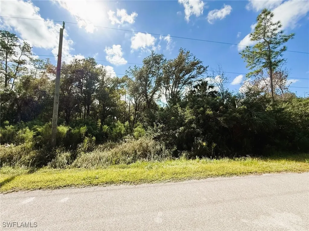 4765 28th Avenue SE Naples FL 34117