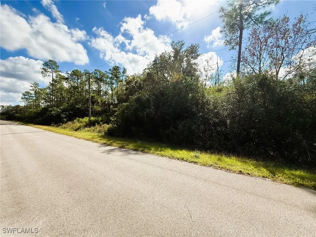 4765 28th Avenue SE Naples FL 34117
