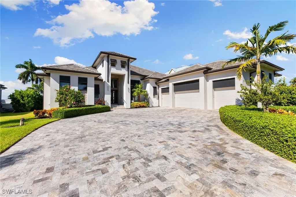 12484 Riverside Drive Fort Myers FL 33919