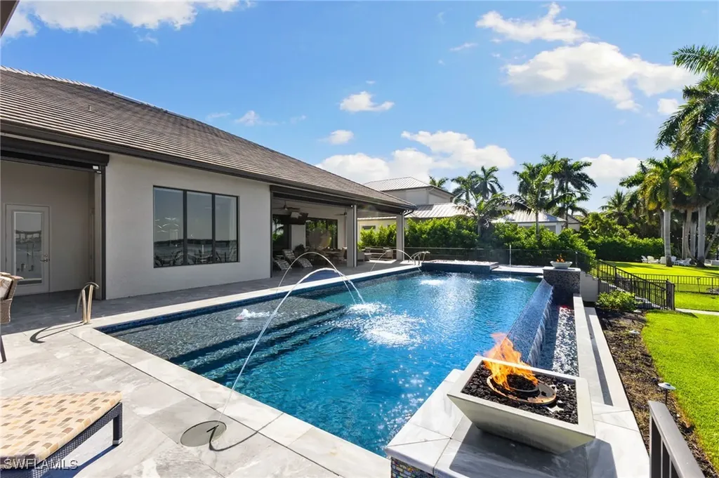 12484 Riverside Drive Fort Myers FL 33919