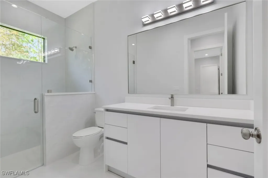 3813 16th Avenue NE Naples FL 34120