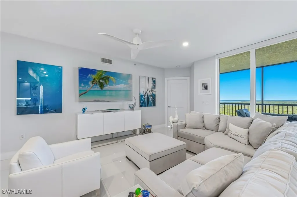 Naples FL, 1065 Borghese Lane, Unit 1503