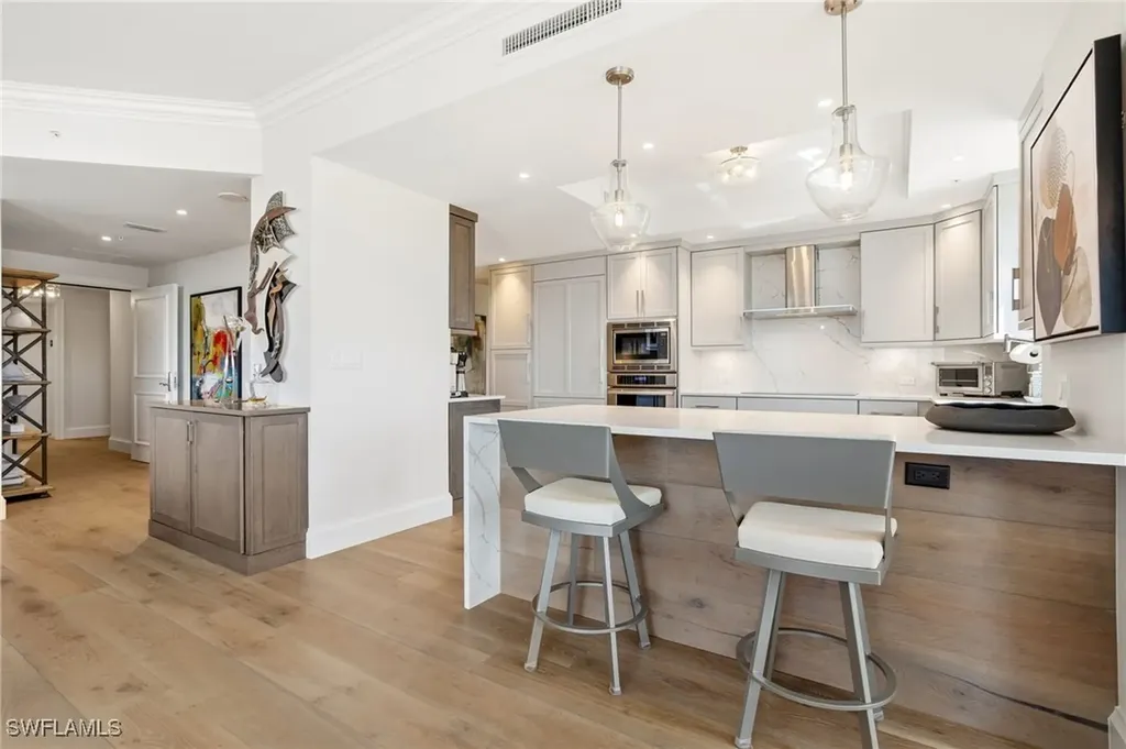 Estero FL, 4751 West Bay Boulevard, Unit 501