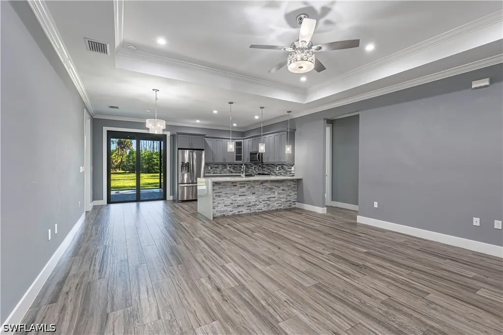 141 20th Avenue NW Naples FL 34120