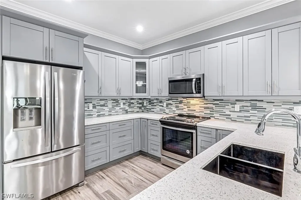 141 20th Avenue NW Naples FL 34120