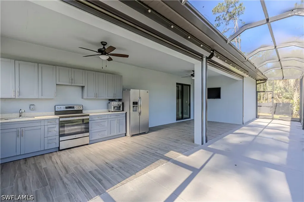 141 20th Avenue NW Naples FL 34120