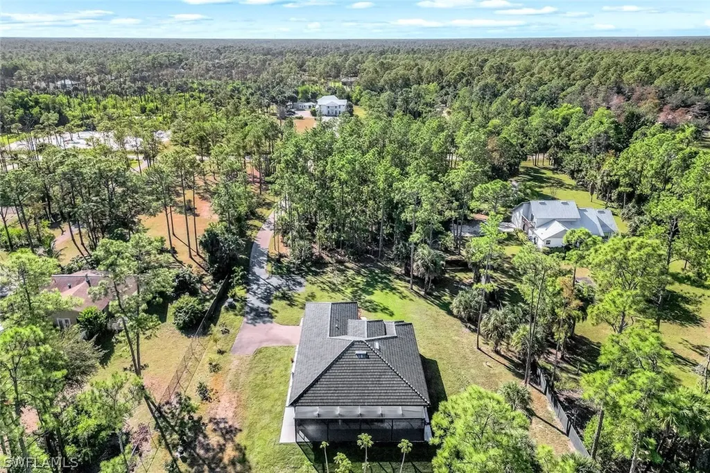 141 20th Avenue NW Naples FL 34120