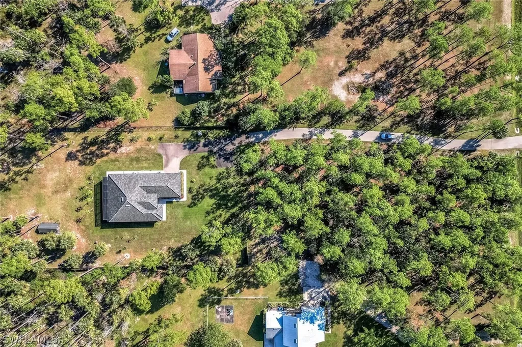 141 20th Avenue NW Naples FL 34120
