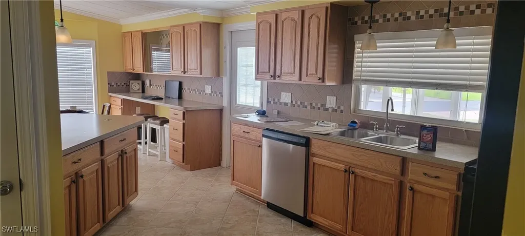 4700 Tahiti Drive Bonita Springs FL 34134