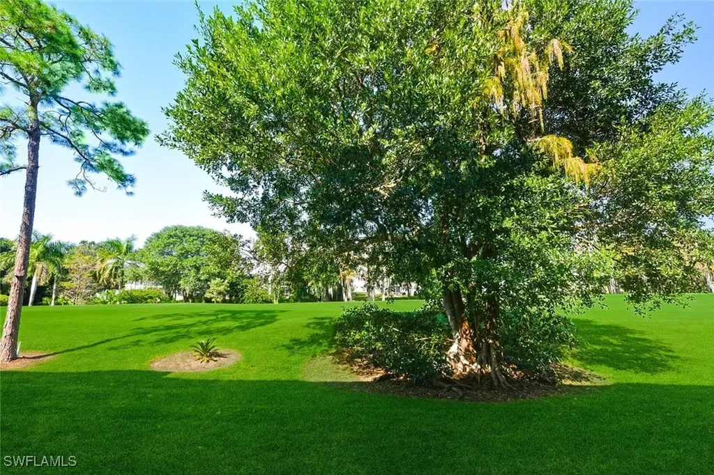 7380 Saint Ives Way Naples FL 34104