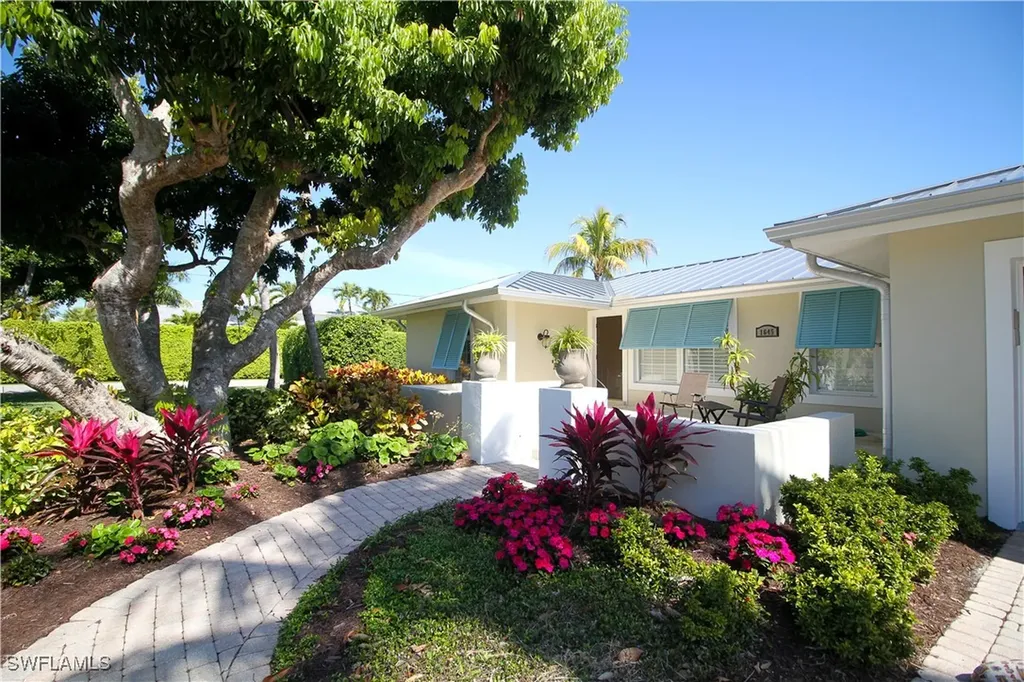 1645 Mullet Court Naples FL 34102