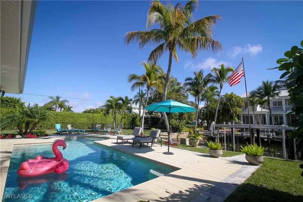 1645 Mullet Court Naples FL 34102