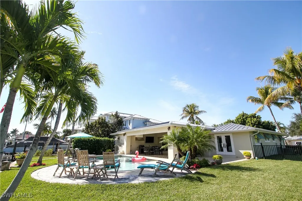 1645 Mullet Court Naples FL 34102