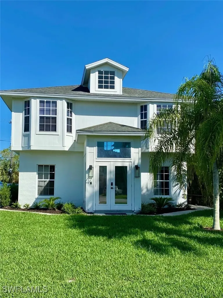 803 104th Avenue N Naples FL 34108