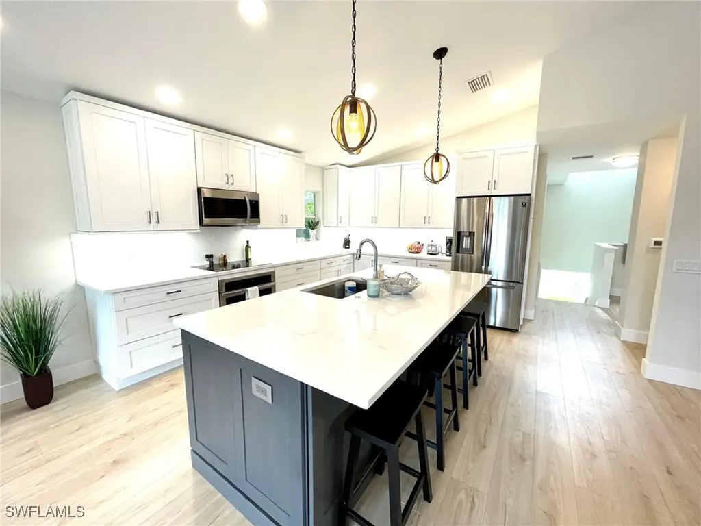 803 104th Avenue N Naples FL 34108