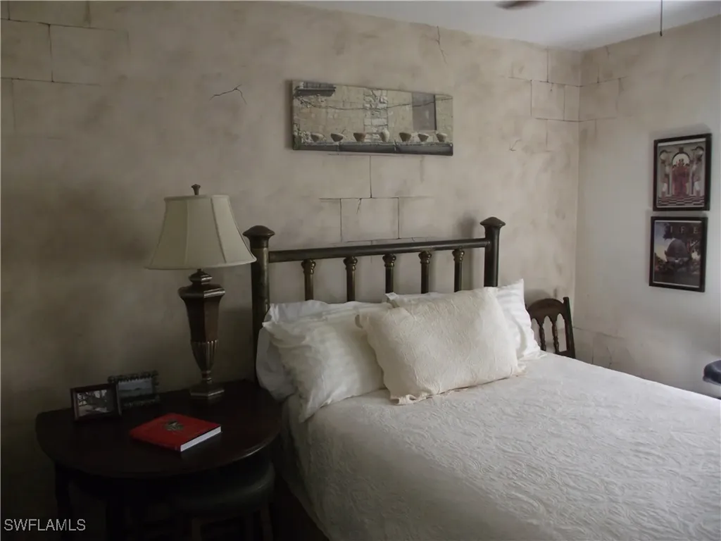 27601 Pierce Avenue Bonita Springs FL 34135