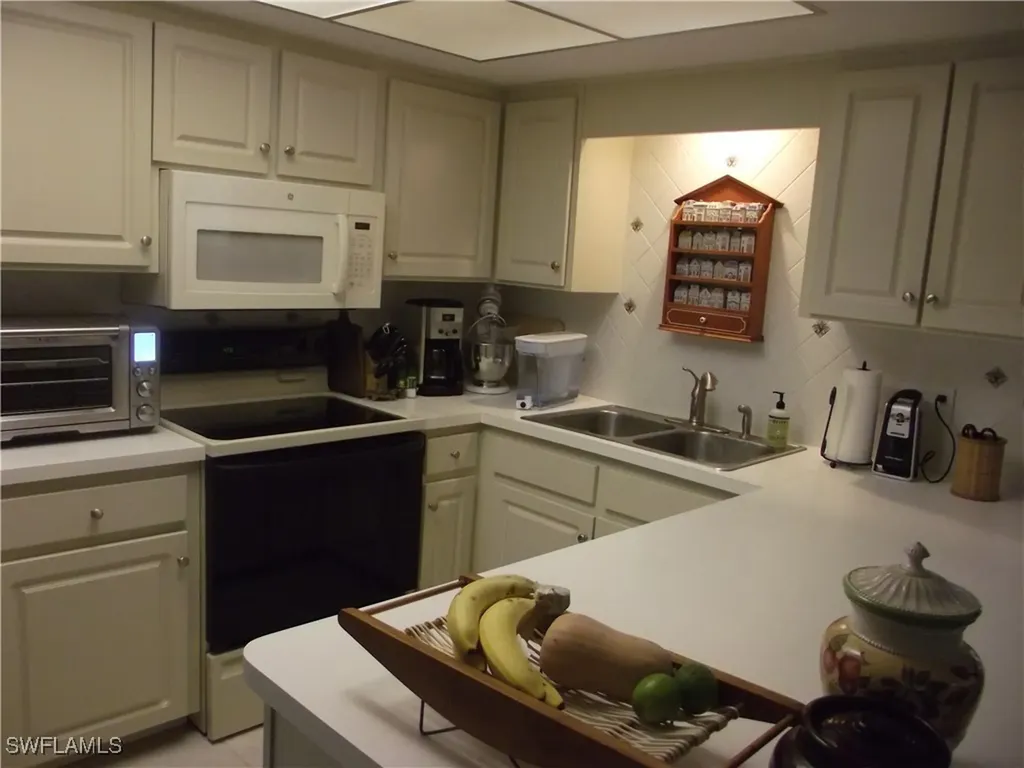 27601 Pierce Avenue Bonita Springs FL 34135