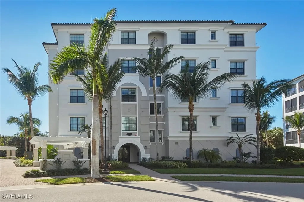 Bonita Springs FL, 4741 Via Del Corso Lane, Unit 202