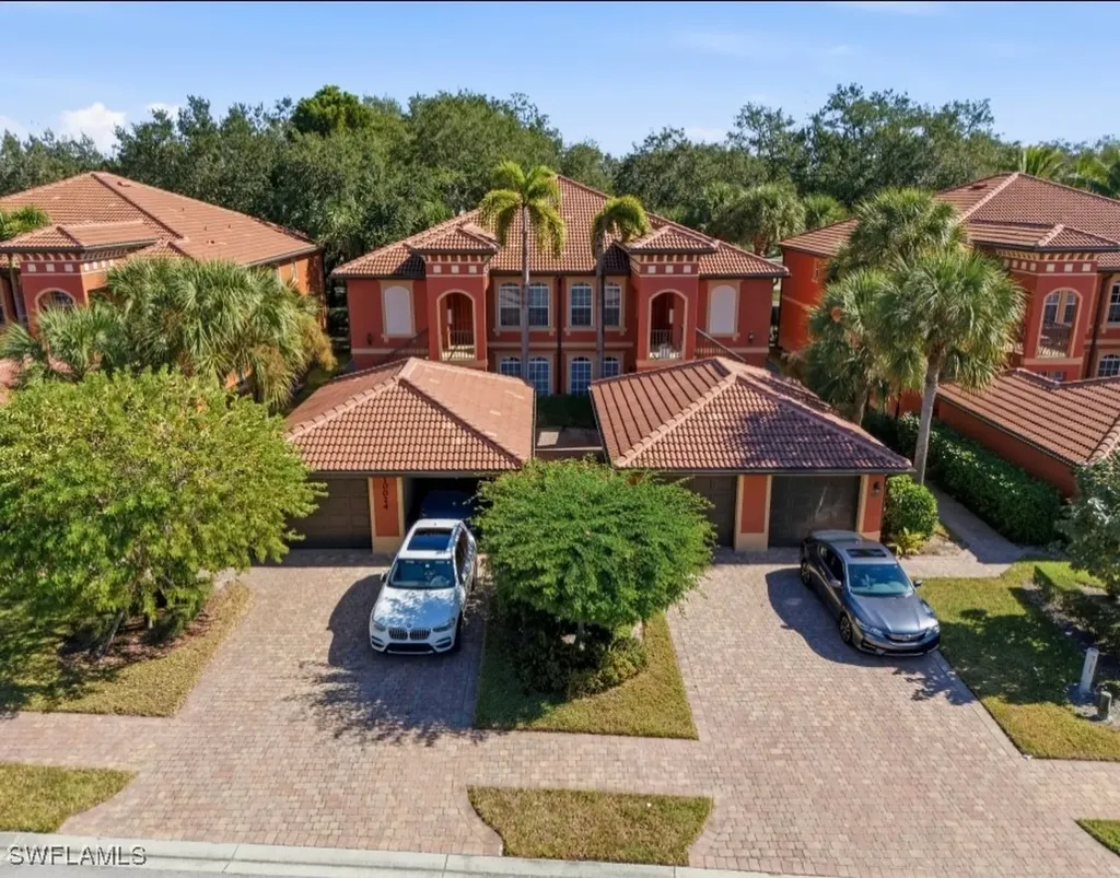 10024 Heather Lane Naples FL 34119