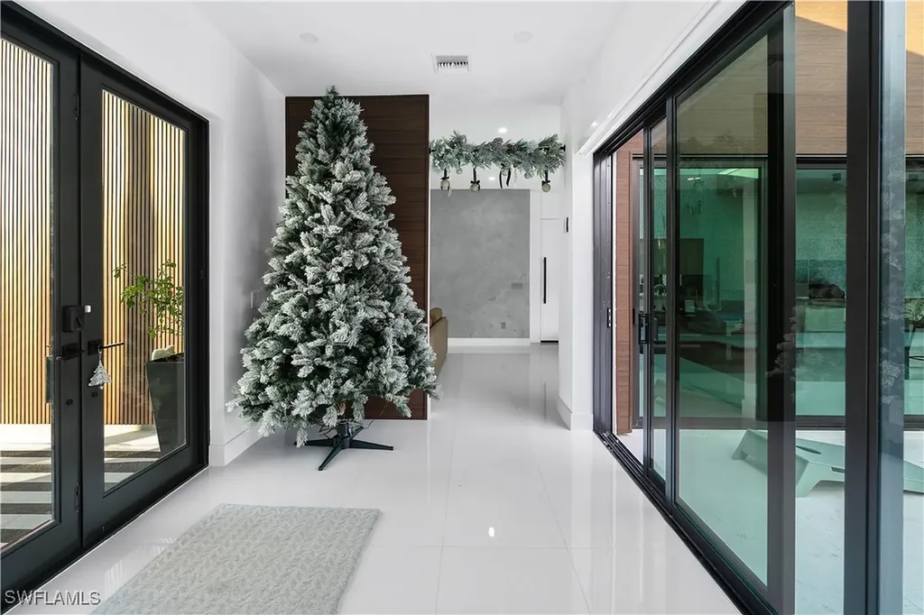 1787 Dogwood Drive Marco Island FL 34145