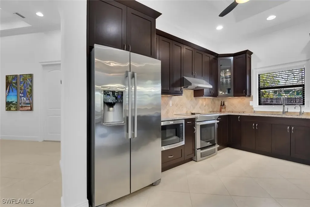 707 104th Avenue N Naples FL 34108