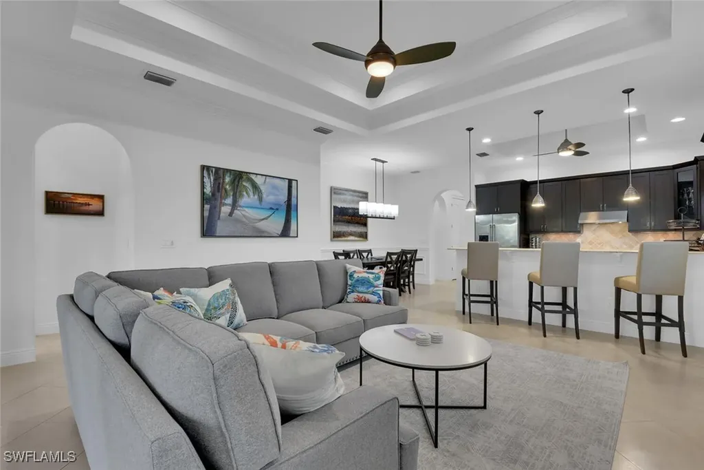 707 104th Avenue N Naples FL 34108
