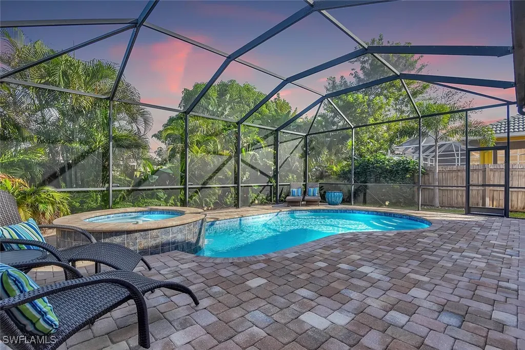 707 104th Avenue N Naples FL 34108