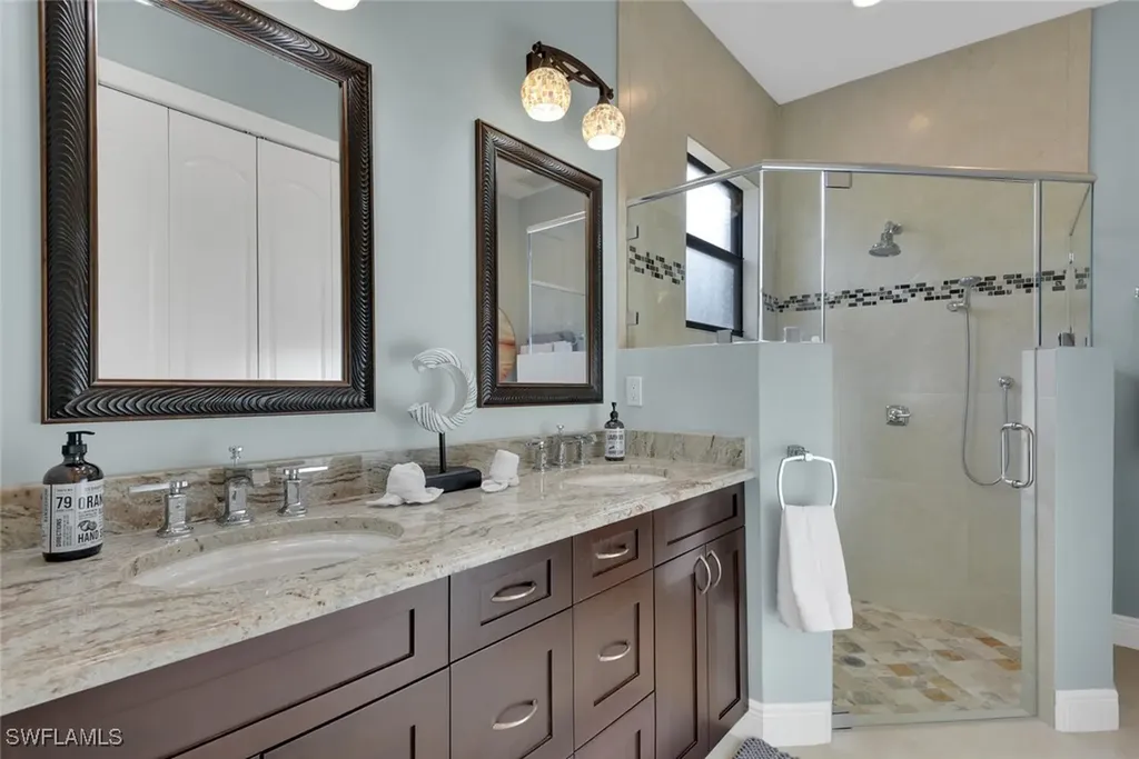 707 104th Avenue N Naples FL 34108