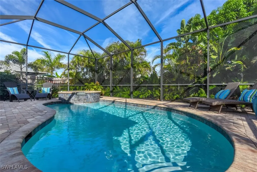 707 104th Avenue N Naples FL 34108