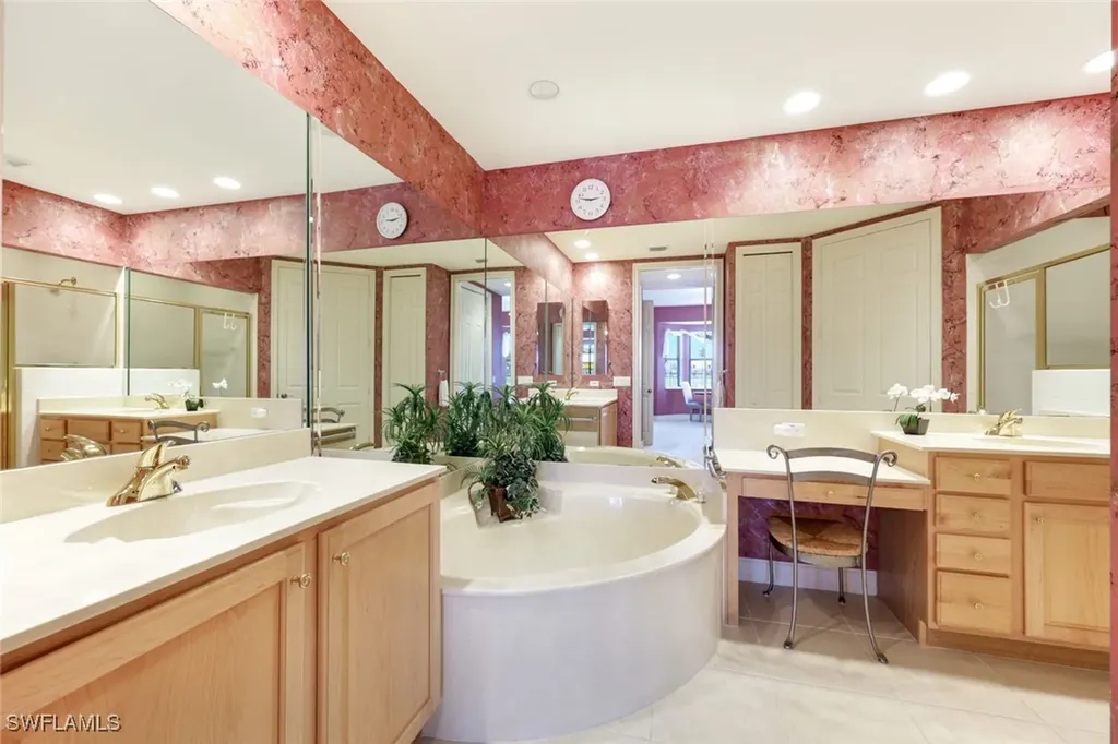 6009 Trophy Drive Naples FL 34110