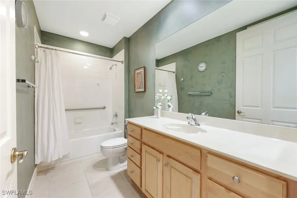 6009 Trophy Drive Naples FL 34110