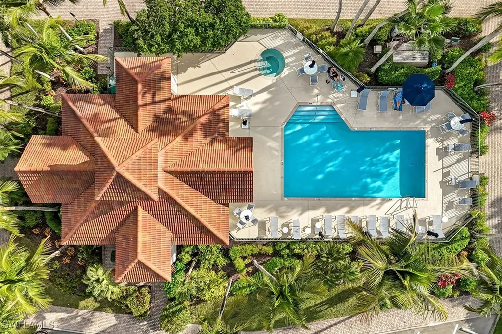 6009 Trophy Drive Naples FL 34110