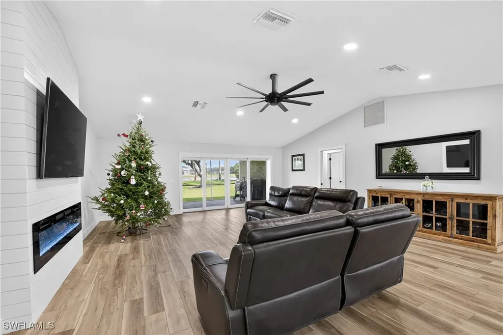 17060 Cypress Creek Drive North Fort Myers FL 33917
