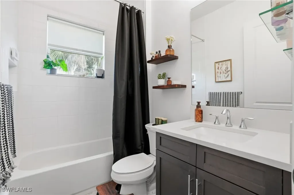 11648 Periwinkle Drive Naples FL 34120