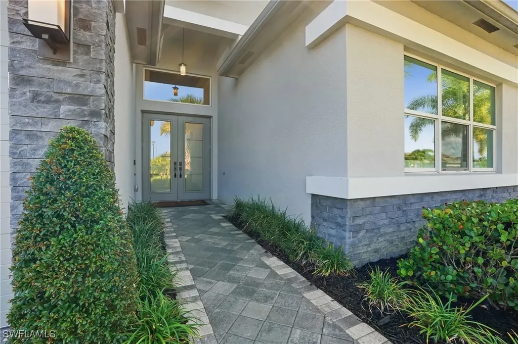 11648 Periwinkle Drive Naples FL 34120
