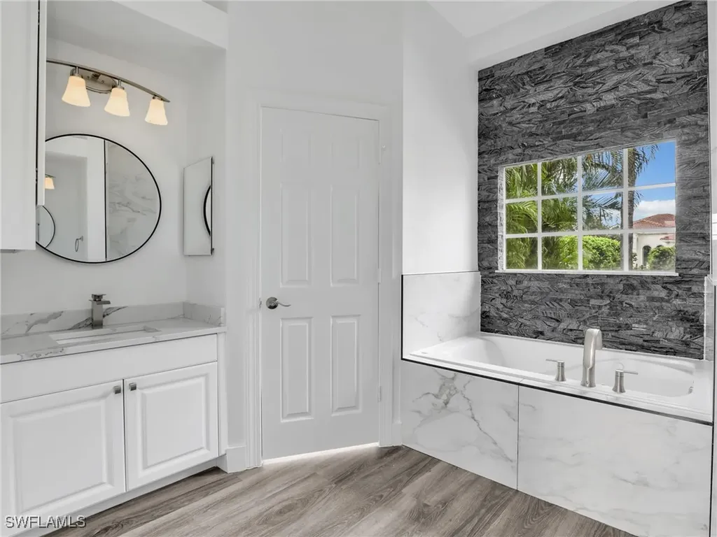 8983 Mustang Island Circle Naples FL 34113