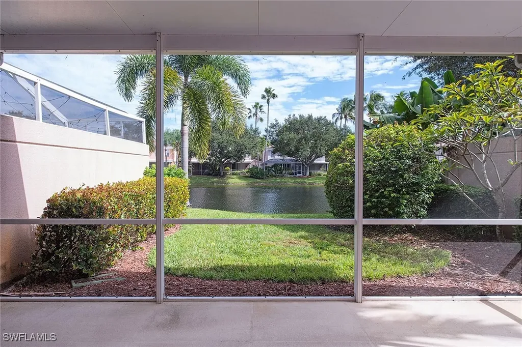 5697 Cove Circle Naples FL 34119