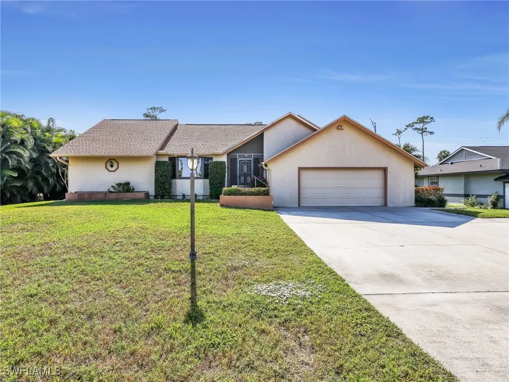 6219 Deer Run Fort Myers FL 33908