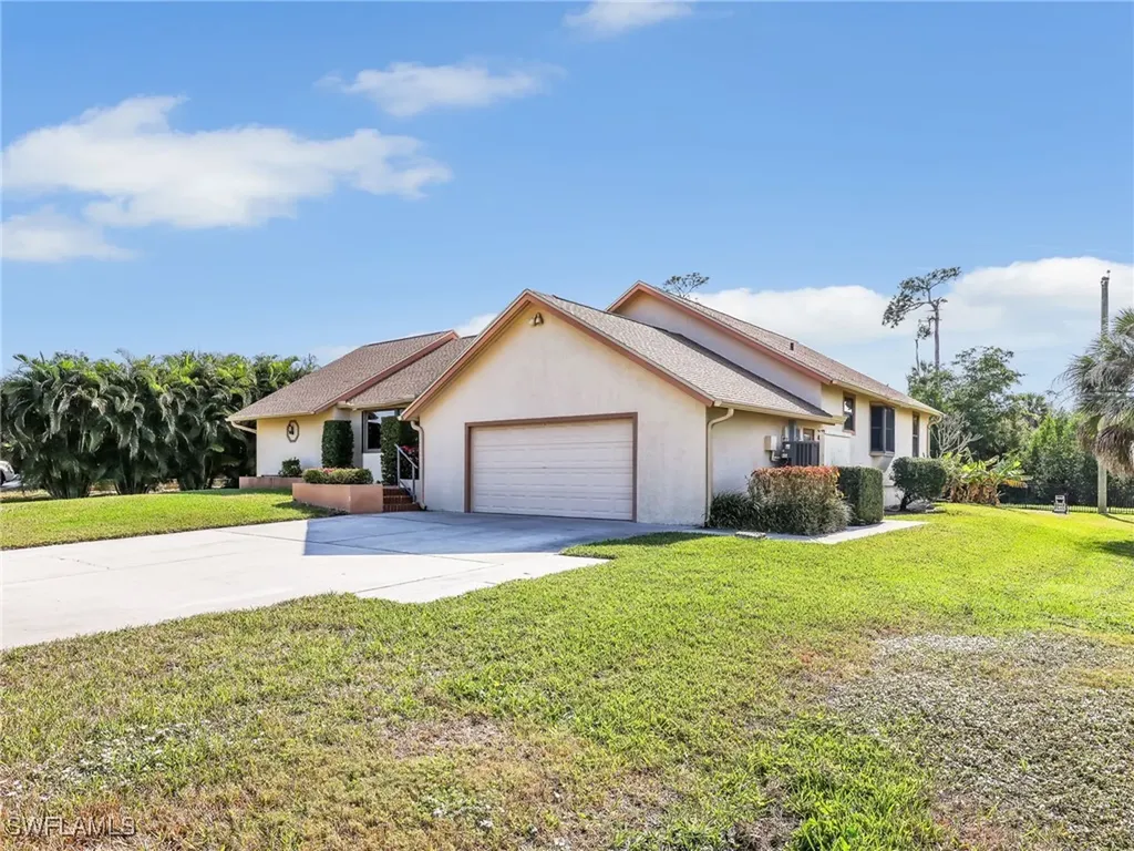 6219 Deer Run Fort Myers FL 33908