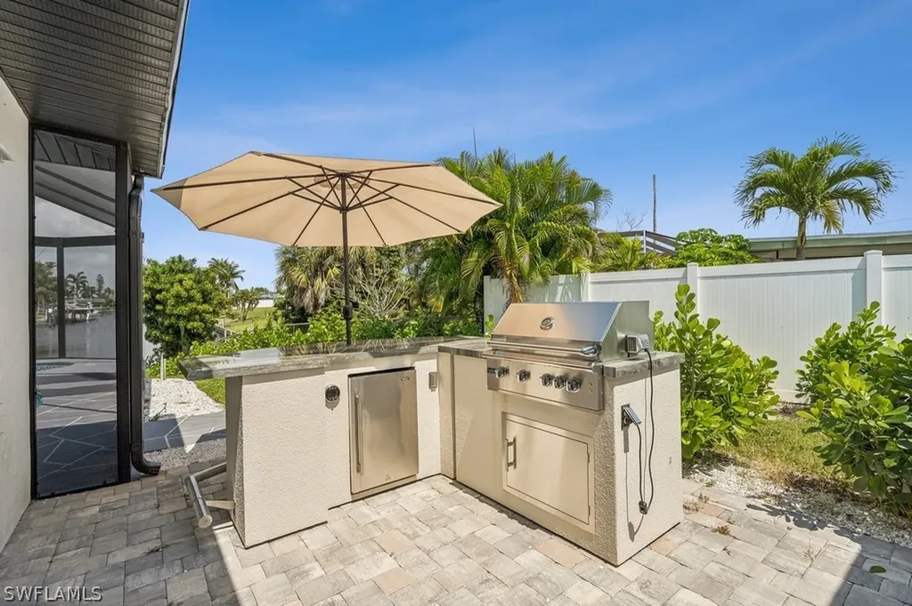 1627 SE 29th Terrace Cape Coral FL 33904