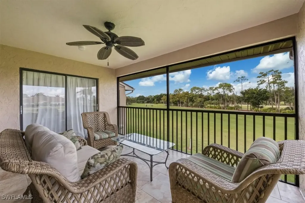 Naples FL, 5341 Fox Hollow Drive, Unit 310