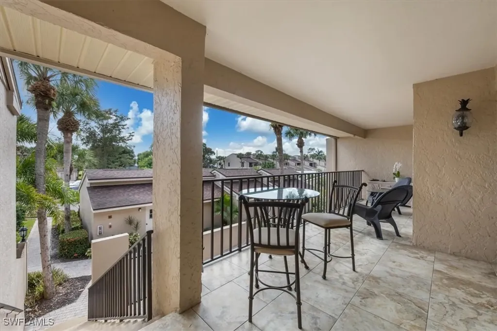 5341 Fox Hollow Drive Naples FL 34104