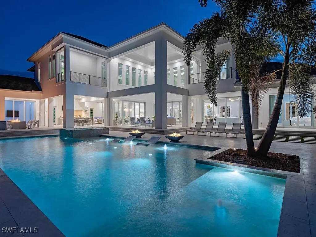 Naples FL, 188 West Street