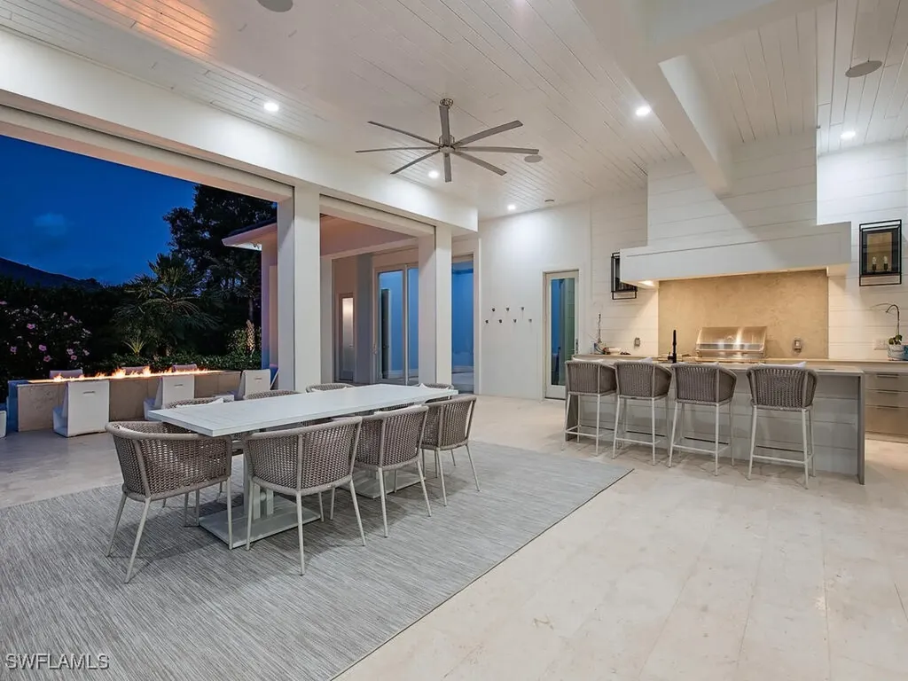 188 West Street Naples FL 34108