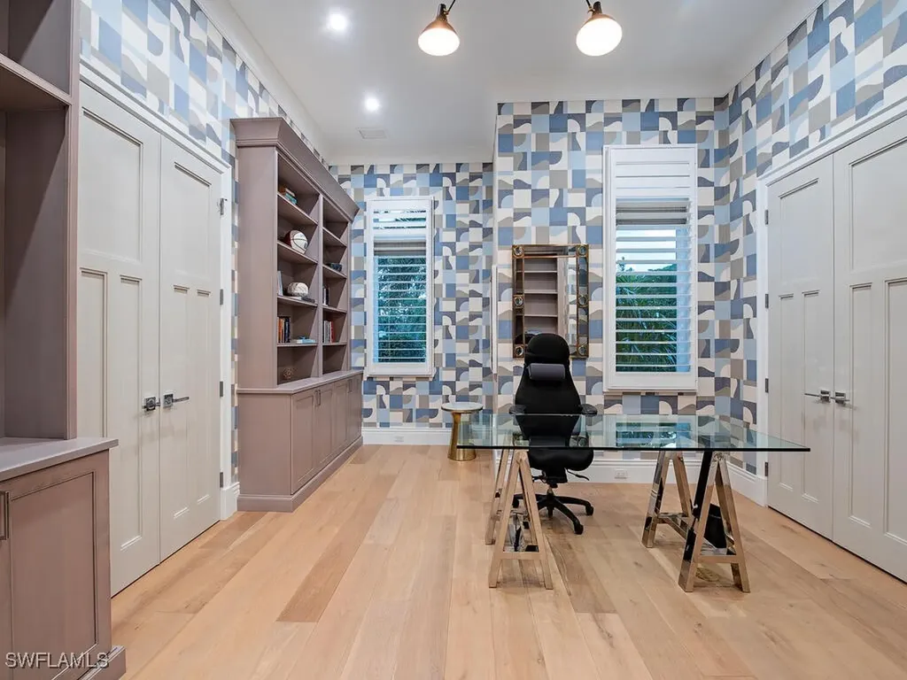 188 West Street Naples FL 34108