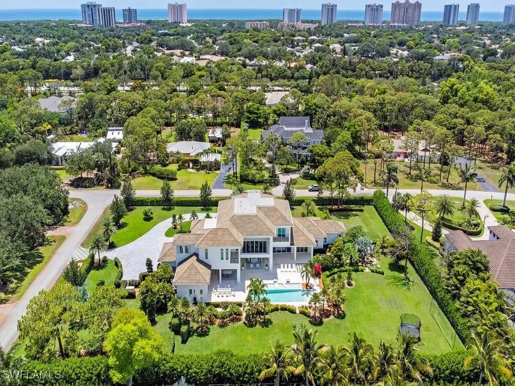 188 West Street Naples FL 34108