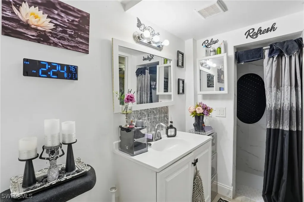 5474 Oak Ridge Avenue Fort Myers Beach FL 33931