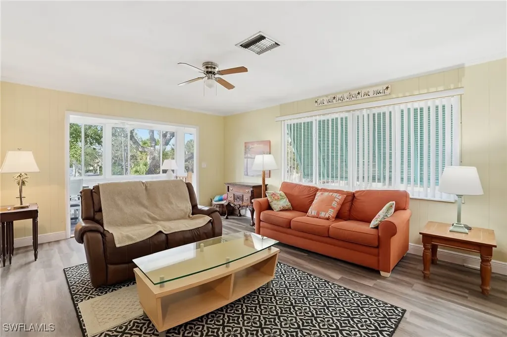 5474 Oak Ridge Avenue Fort Myers Beach FL 33931