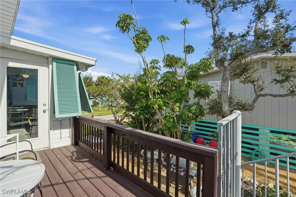 5474 Oak Ridge Avenue Fort Myers Beach FL 33931